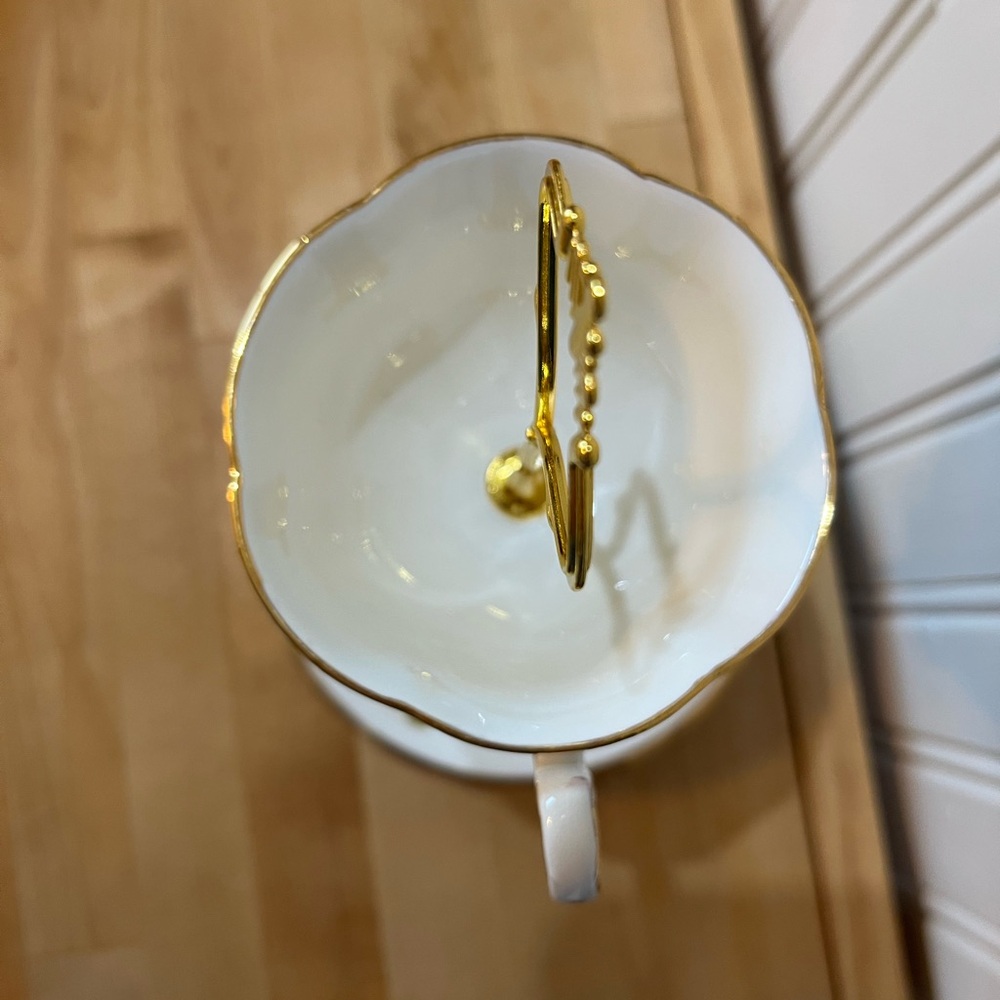 Vintage Tea Cup and Saucer Trinket Holder - Picture 10 of 11